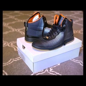 Nike Kevin Durant High Top Basketball Sneakers